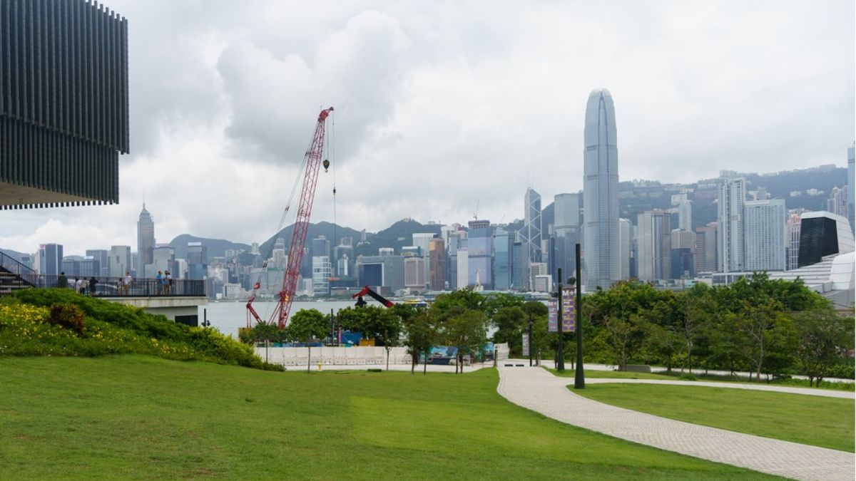 香港留學(xué)：通過留學(xué)拿香港身份可行嗎？